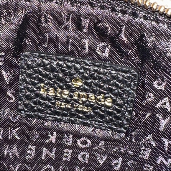 Kate Spade Highland Place Bee Black Pebbled Leather Wristlet Wallet.